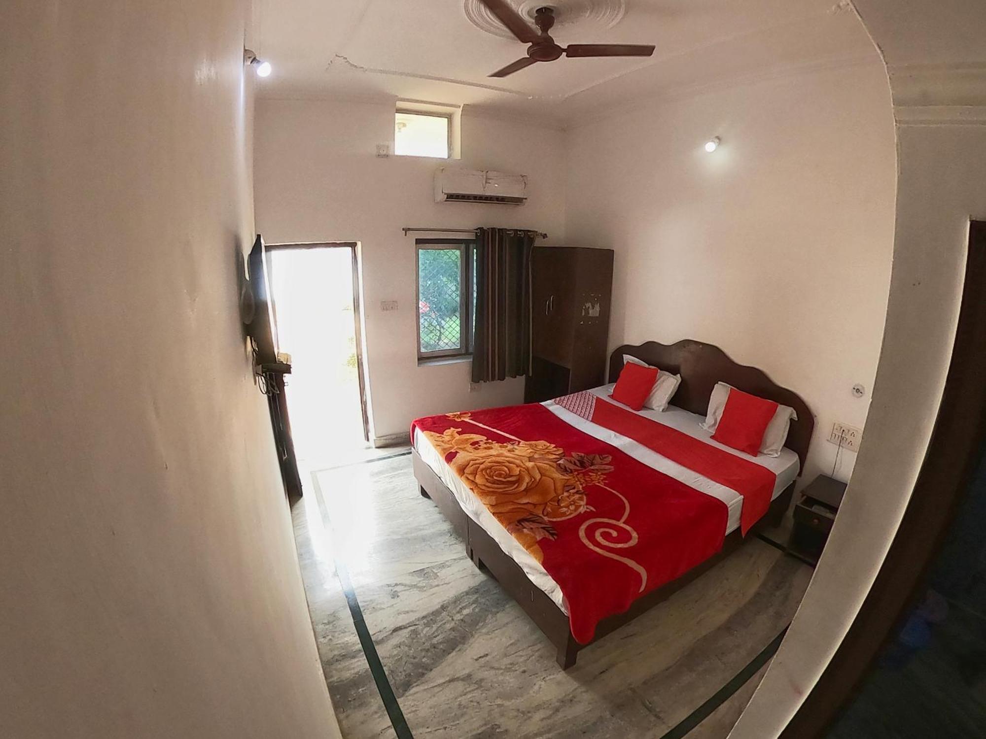 Karma Hostel Khajurāho Extérieur photo