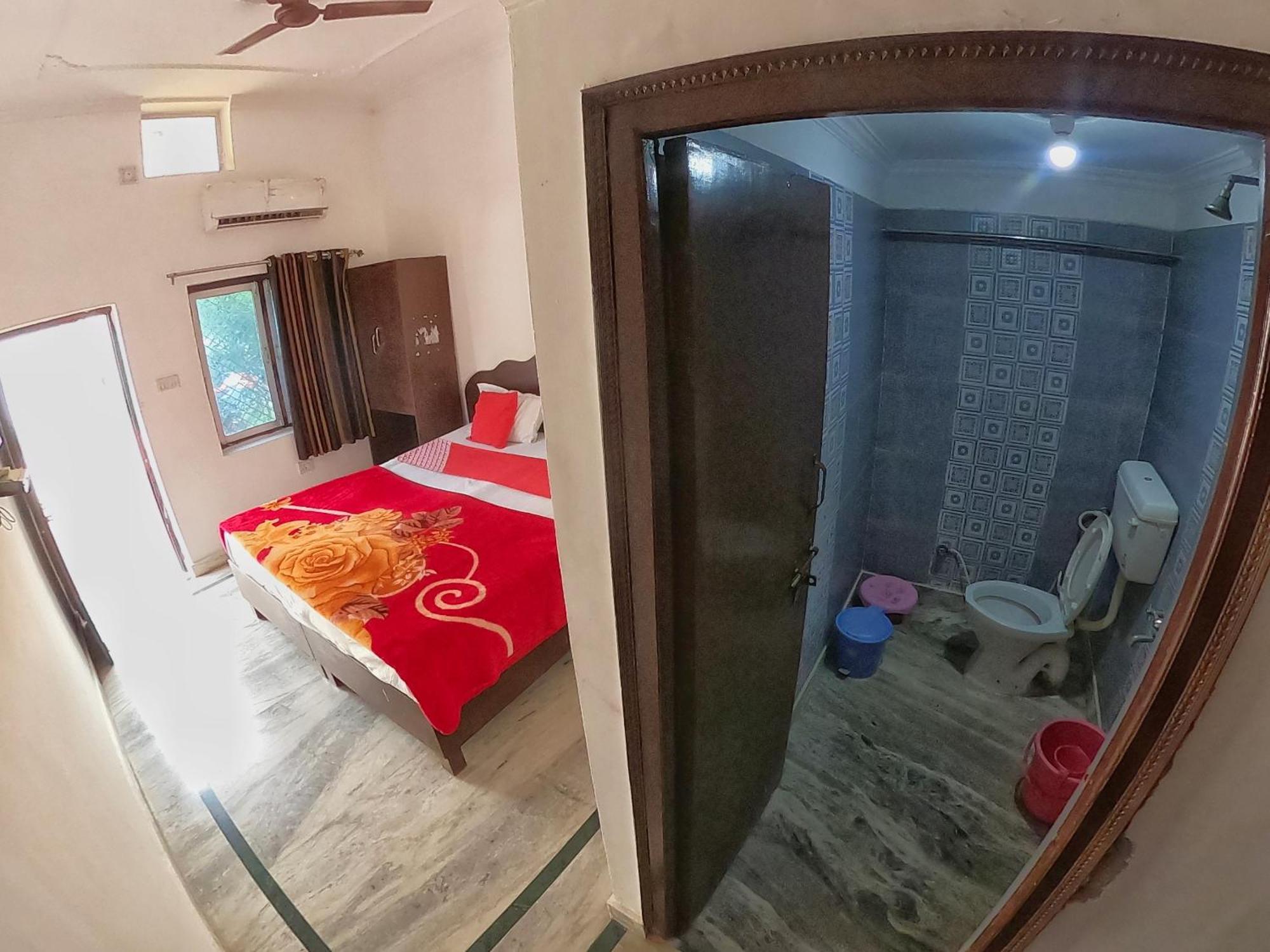 Karma Hostel Khajurāho Extérieur photo